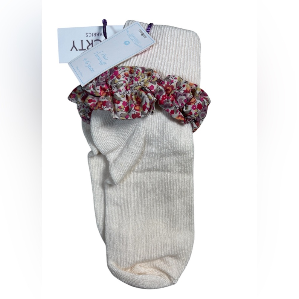 Edgehill Collection Cream Socks with Floral Ruffle - Picture 4 of 6